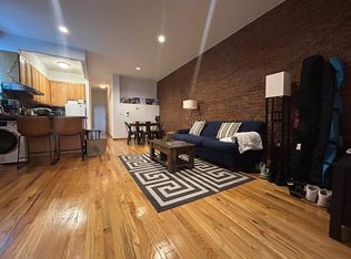 210 E 14th St APT 2, New York, NY 10003