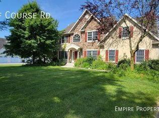 3511 Golf Course Rd, Allentown, PA 18104