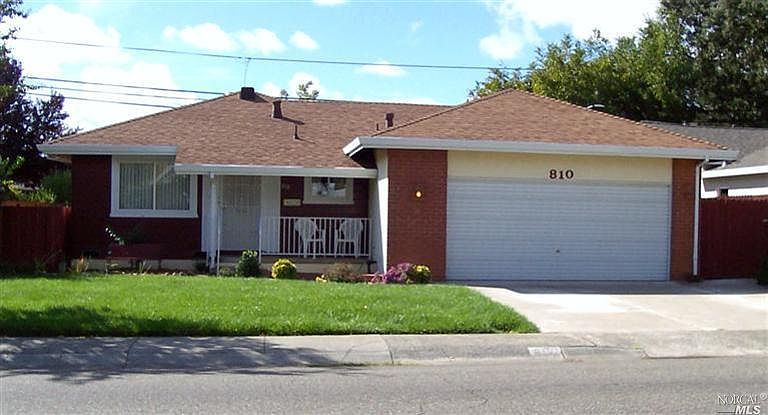 1st image of 810 S Orchard Ave