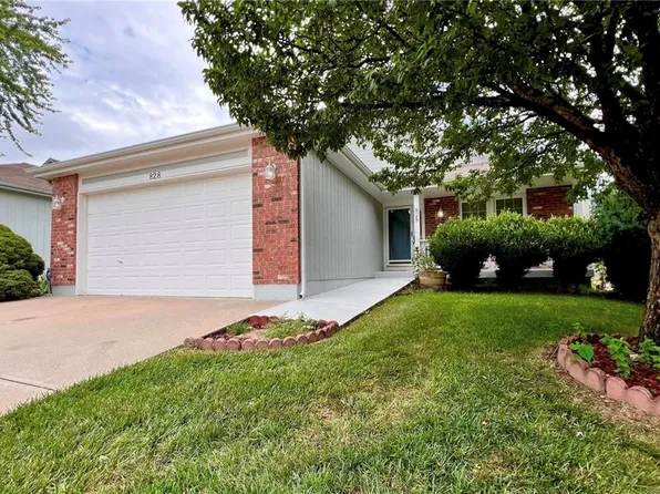 828 Reese St, Liberty, MO 64068