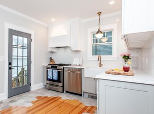 229 Summit Ave, Providence, RI 02906