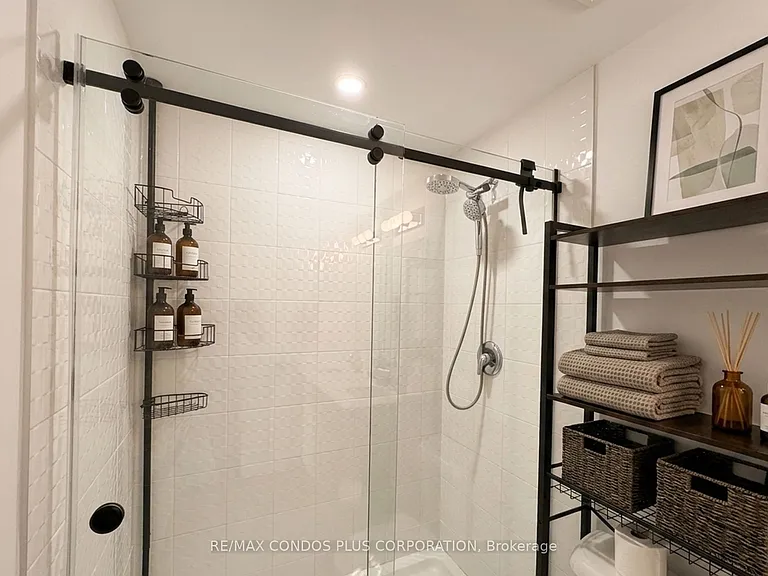 5 Hamilton St N #501 — Photo 8