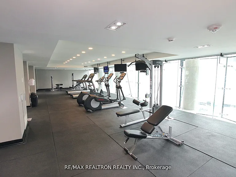 224 King St W #2901 — Photo 19