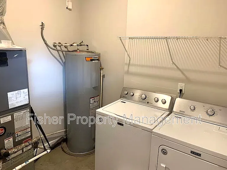 1415 Spotsylvania St — Photo 14
