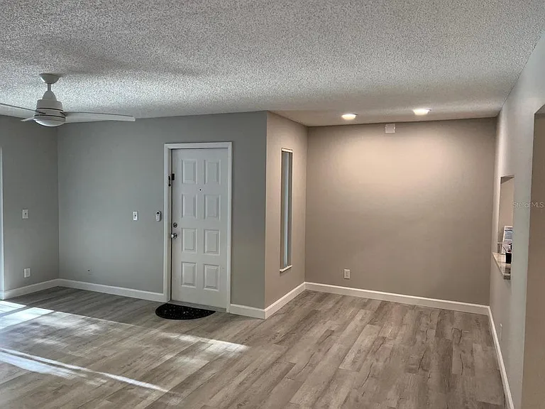 1324 S Pine Ridge Cir #D2 — Photo 7