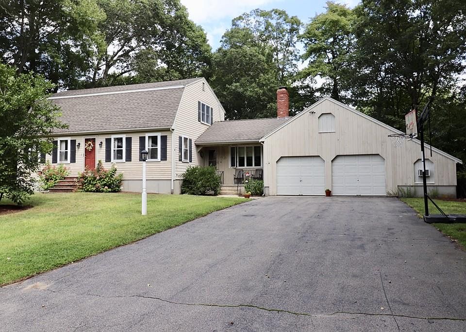1st image of 27 Newland Dr