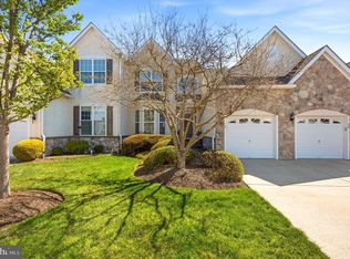 30 McConkey Dr, Washington Crossing, PA 18977