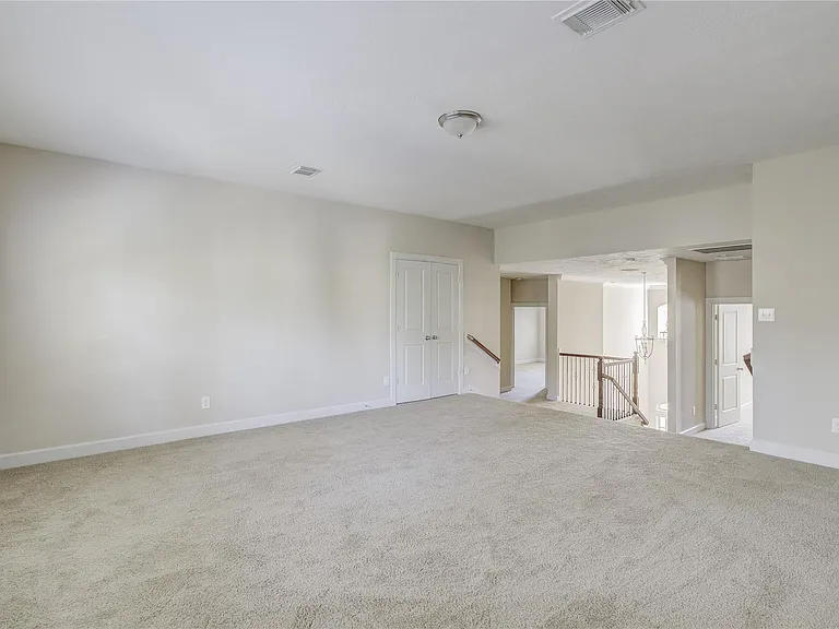70 S Almondell Cir — Photo 24