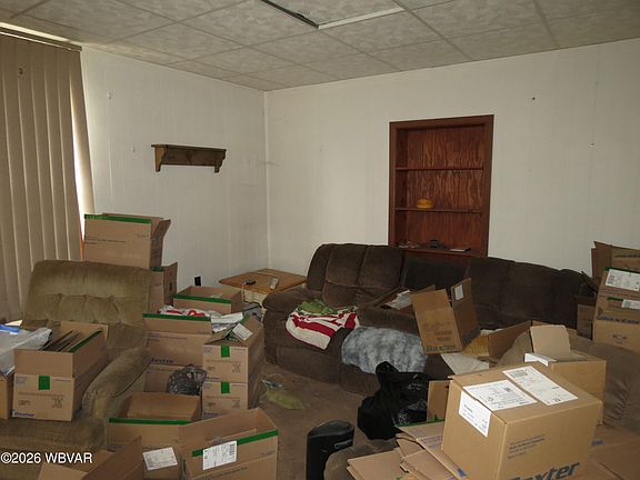 5th image of 149 S Market St