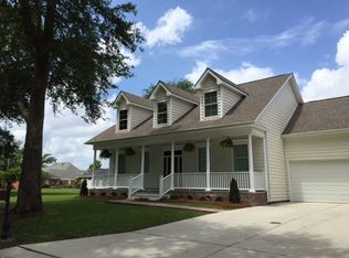 724 Oak Tree Rd, Belle Chasse, LA 70037