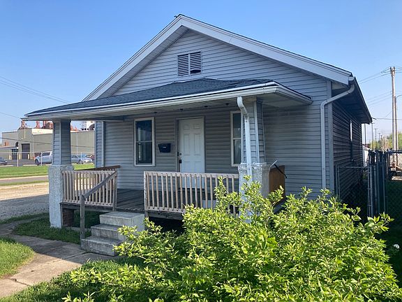 2nd image of 805 Leo St