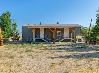 10508 Mojave Tropico Rd, Mojave, CA 93501