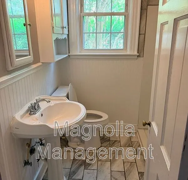 292 Gholson Ave — Photo 9