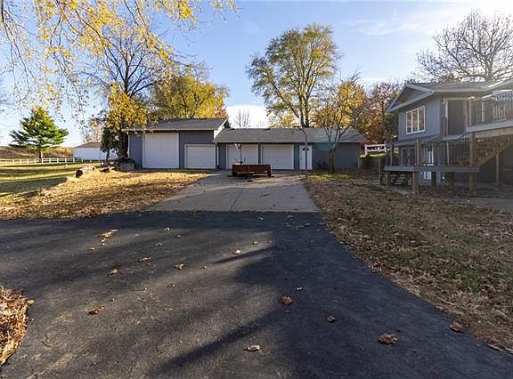 3rd image of 3805 Meadow Oak Ter
