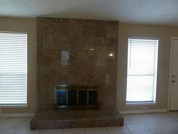 3rd image of 2910 N Blue Meadow Cir