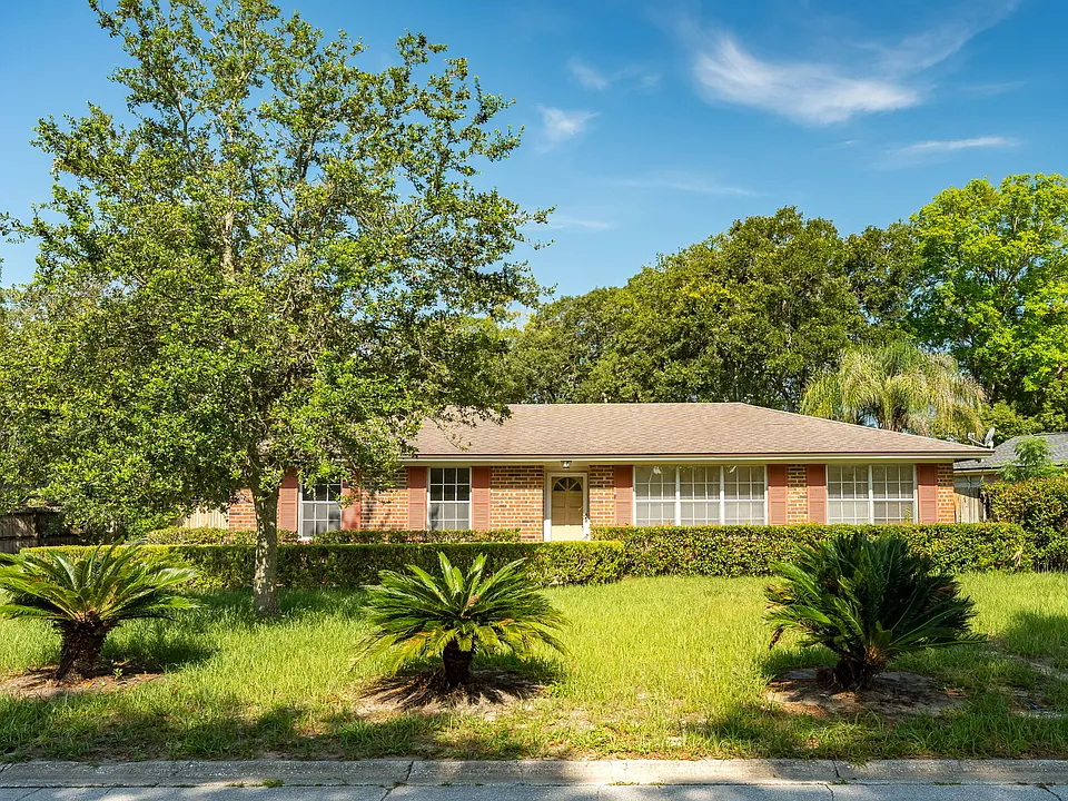 261 Dillon Dr