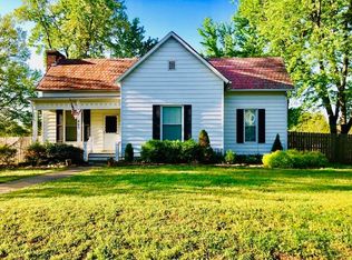 817 W Maple St, Nevada, MO 64772