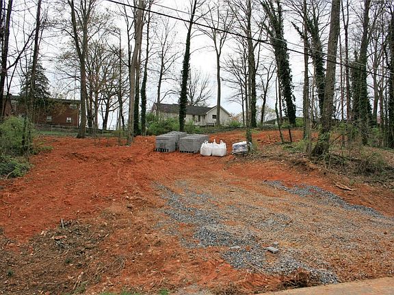 5th image of 2230 Richwood Dr