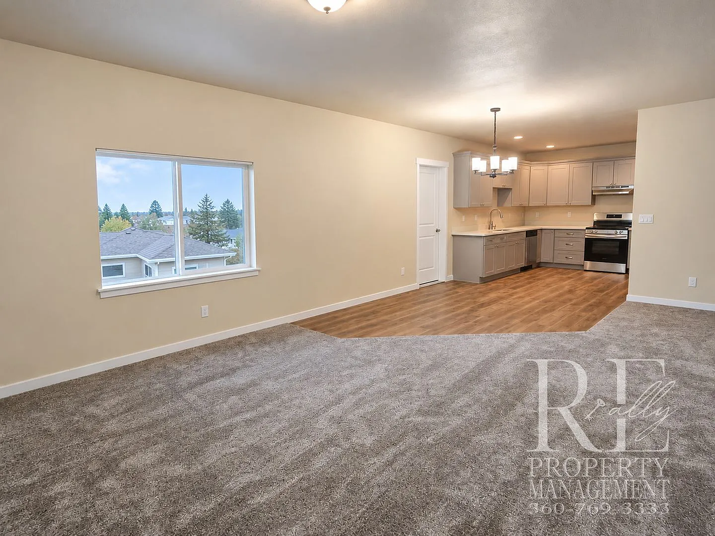 Newly Built 2-Bedroom Upper Duplex with Garage, AC & Designated Parking — Photo 3