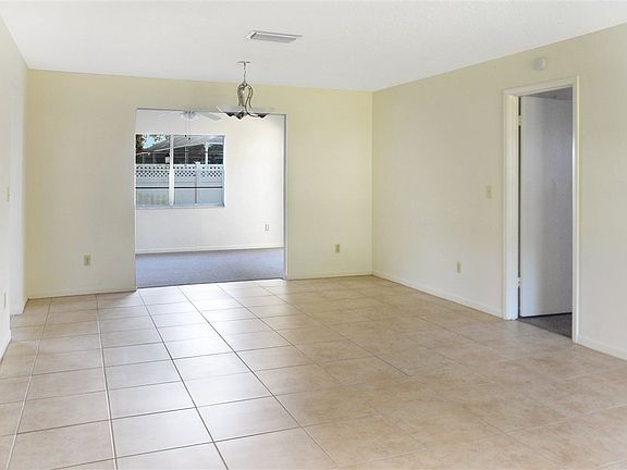 4th image of 982 Dorado Dr