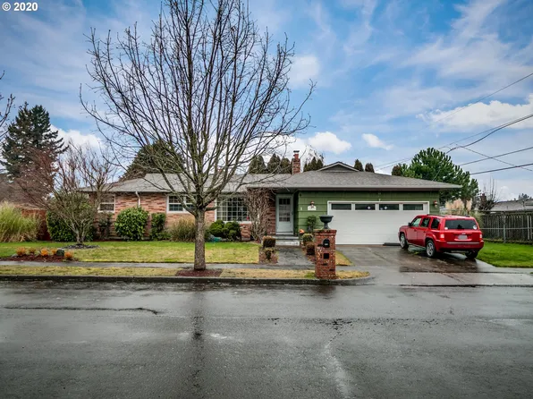 16539 SE Taylor St, Portland, OR 97233