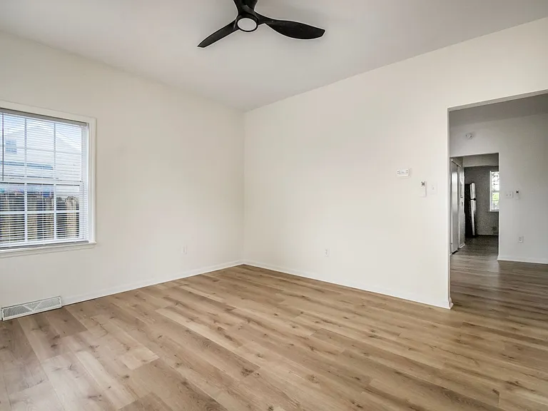 85 S Grubb St — Photo 3