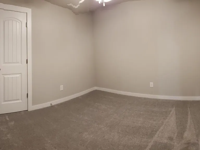 413 Rineel Ave — Photo 10