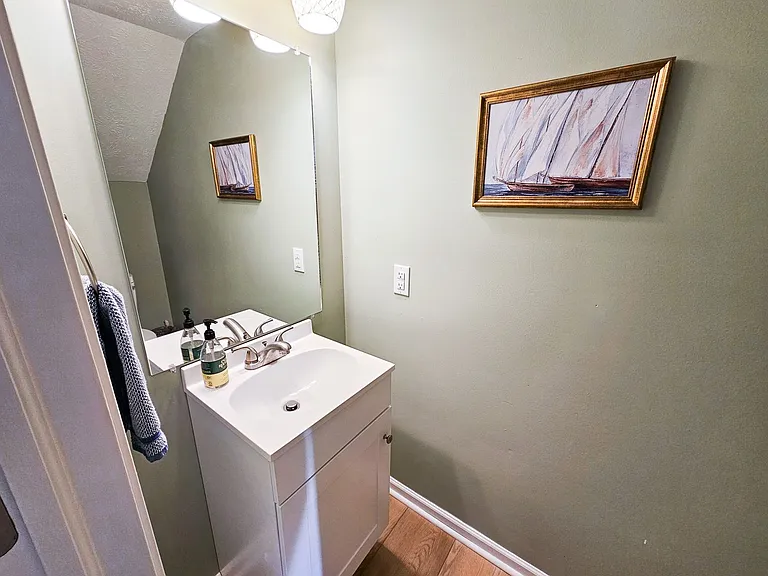 1496 N Kinser Pike — Photo 26