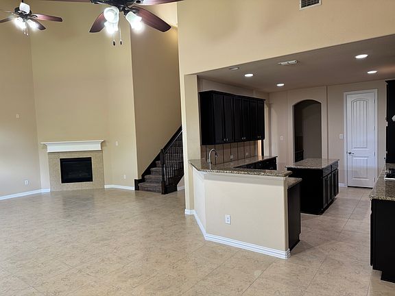 3rd image of 1704 Hickory Chase Cir