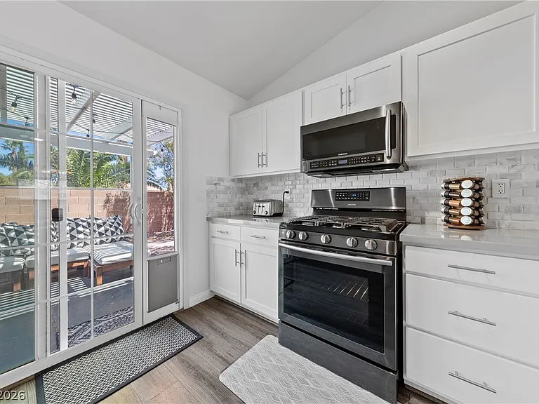 9848 Lenox Crest Pl — Photo 21
