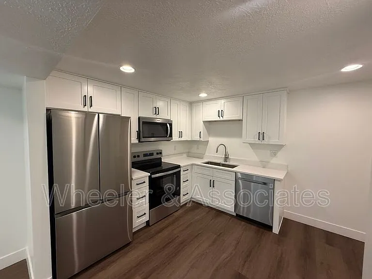 3714-3718 Brinker Ave — Photo 1