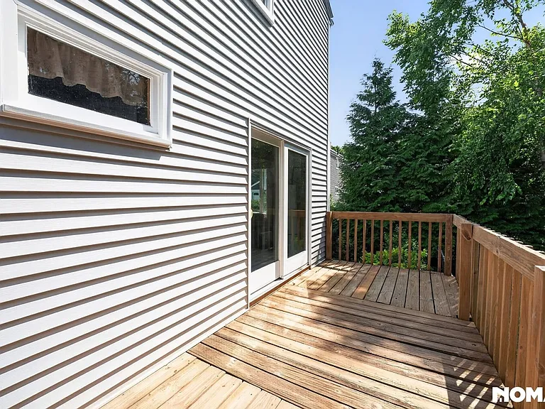 25 Surrey Ln — Photo 31
