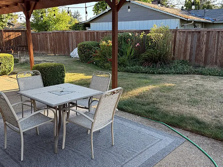 3340 Hyacinth St — Photo 20