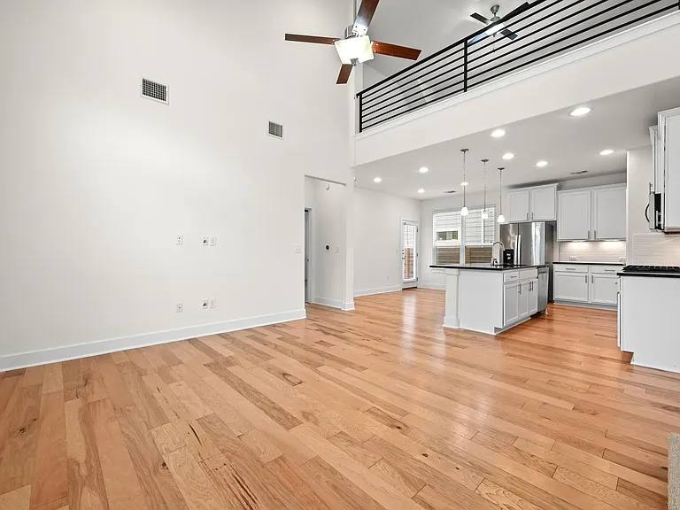 2204 Theseus Pass — Photo 6