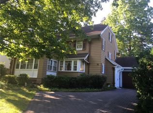 75 Corwin Rd, Rochester, NY 14610