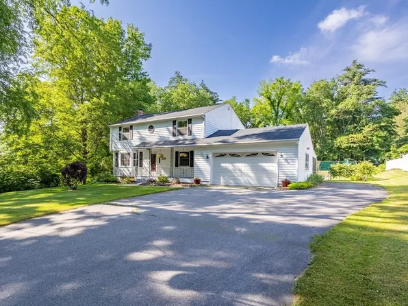 112 Old County Rd, Lancaster, MA 01523