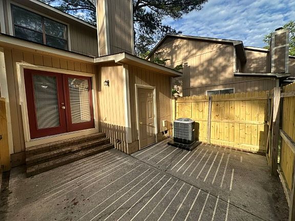 3rd image of 1160 Windham Ct