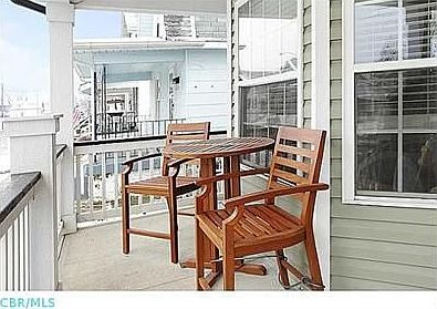 2nd image of 859 Ann St