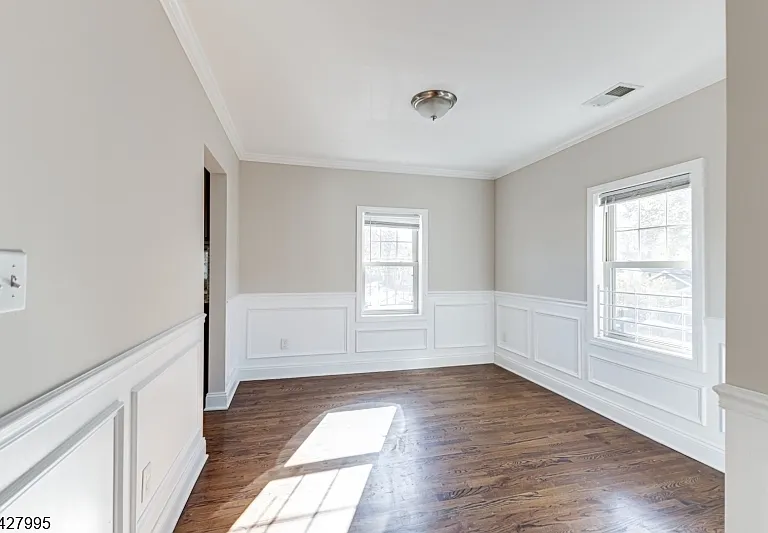 35 Burnside Ave #B — Photo 15