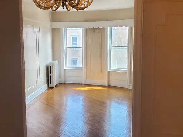178 E 32nd St #Top, Brooklyn, NY 11226