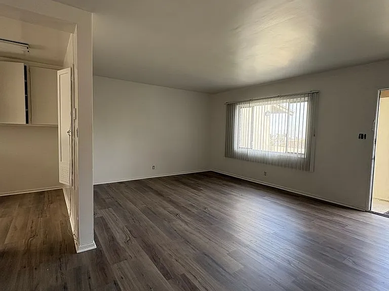 346 Palos Verdes Blvd — Photo 4