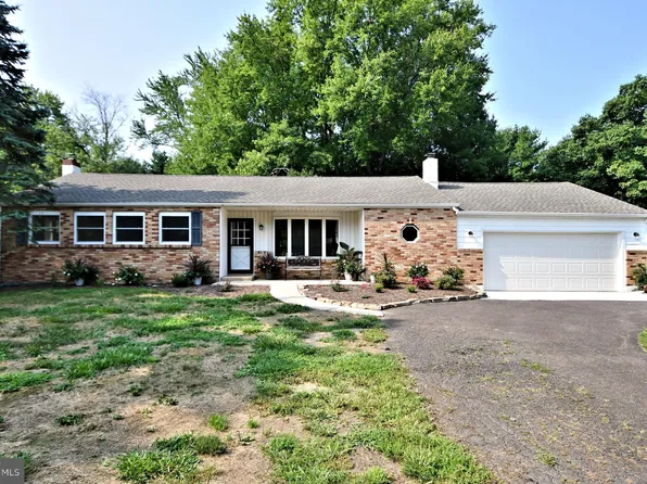 1120 Horsham Rd, North Wales, PA 19454