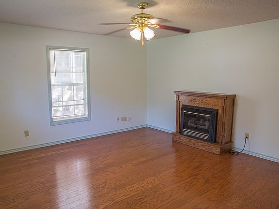 2nd image of 308 Conella St