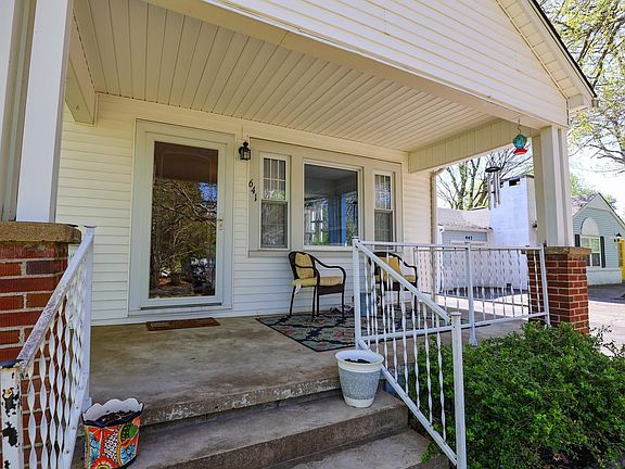 5th image of 641 Elder St