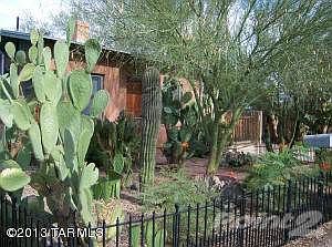 HOFF GARDENS 001