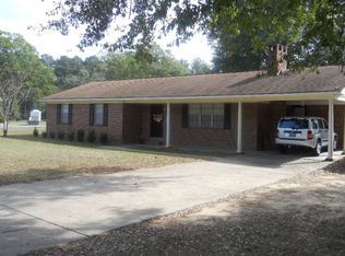 718 Georgia Ln, Brewton, AL 36426