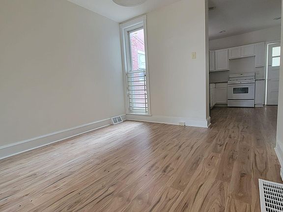 2nd image of 251 W Wellens Ave