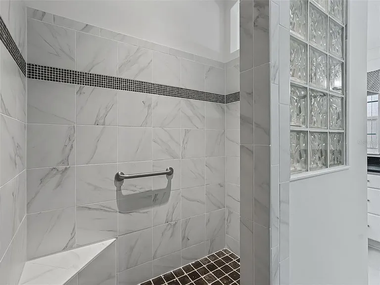 3556 Mistletoe Ct — Photo 34