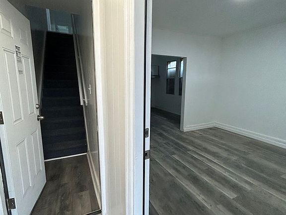 4th image of 161 Phillips Ave #1