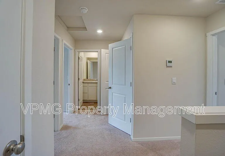2628 NE 117th Pl — Photo 16